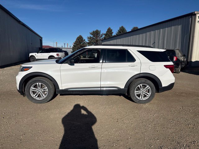 Certified 2021 Ford Explorer XLT w/ Equipment Group 202A AWD/4WD image 7