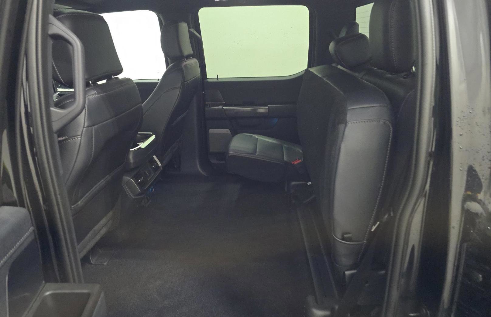 Certified 2024 Ford F150 Lariat image 17