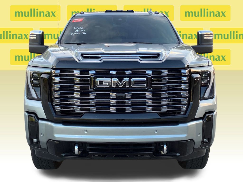 Used 2025 GMC Sierra 2500 Denali Ultimate w/ Max Trailering Package image 9