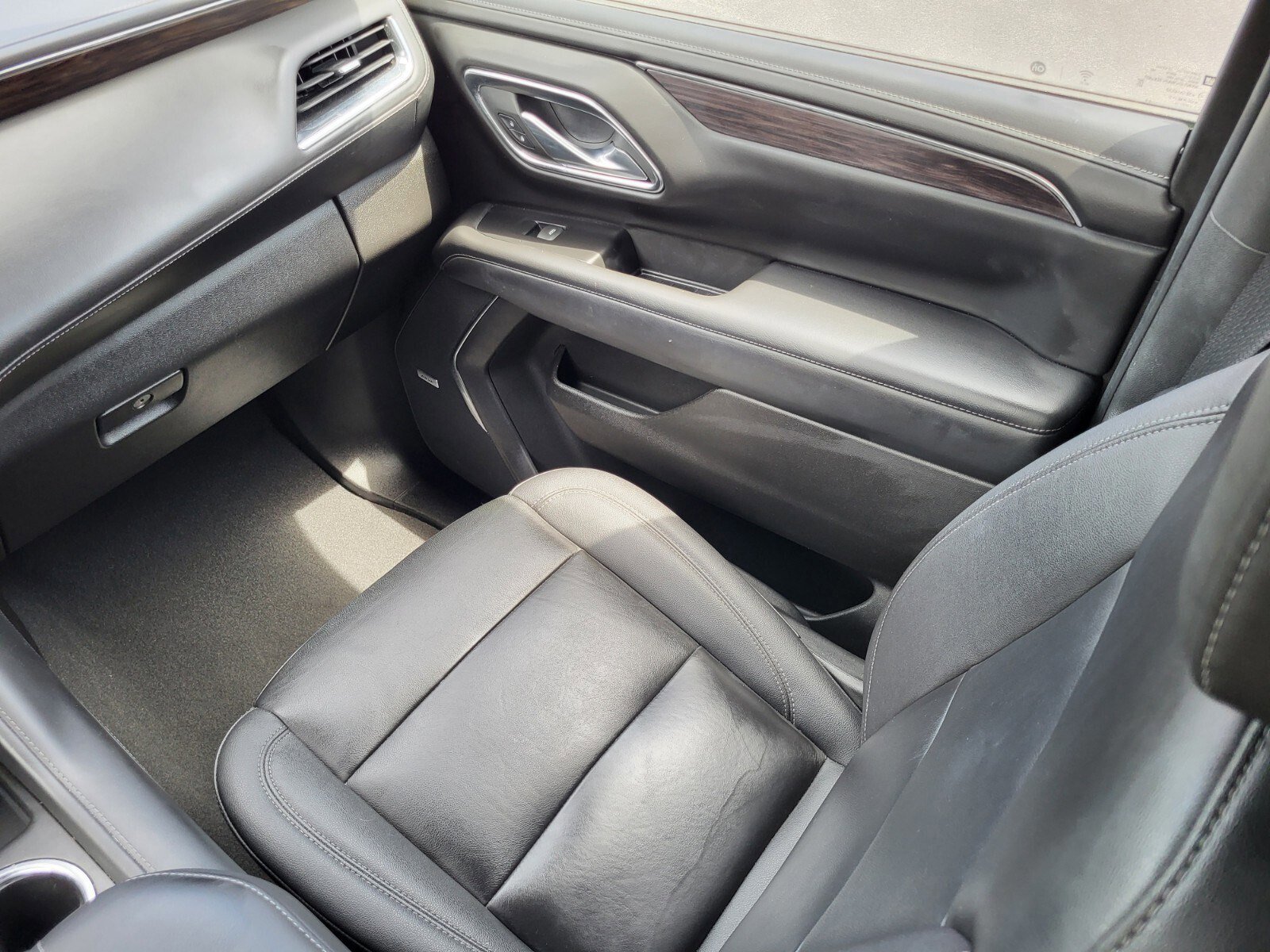 Used 2023 Chevrolet Tahoe LT image 16