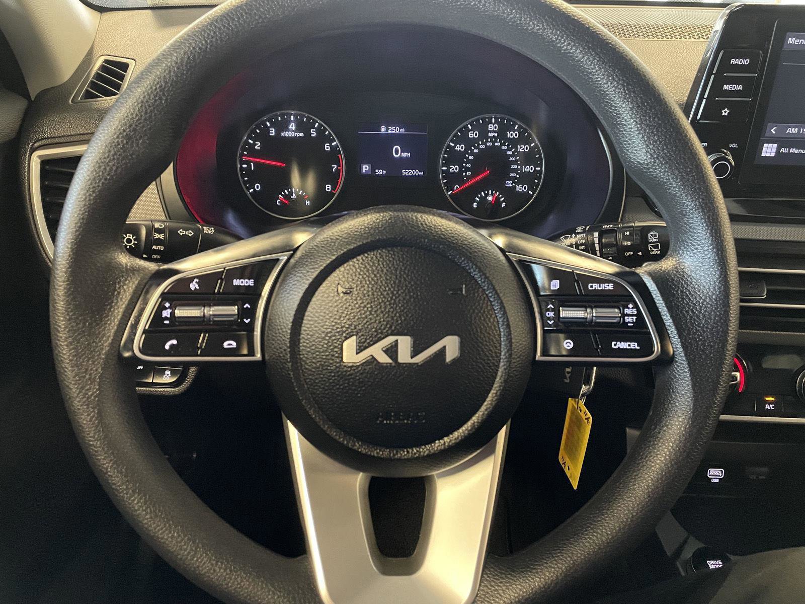 Used 2023 Kia Seltos LX image 11