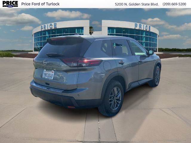 Used 2024 Nissan Rogue S FWD image 4