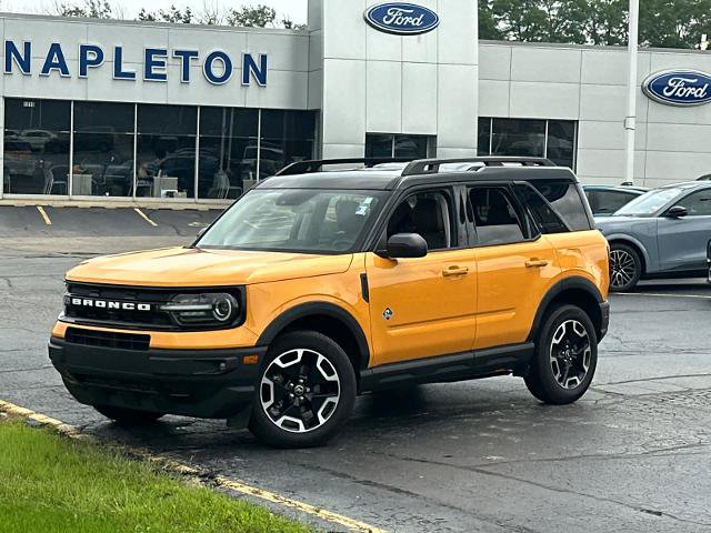 Certified 2023 Ford Bronco Sport Outer Banks AWD/4WD image 2