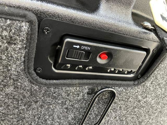 Certified 2022 Ford F150 Lariat w/ Equipment Group 502A High AWD/4WD image 15