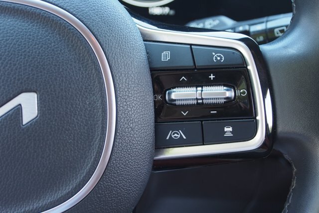 Used 2024 Kia Carnival SX FWD image 29