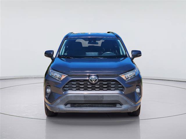 Used 2021 Toyota RAV4 XLE FWD image 2