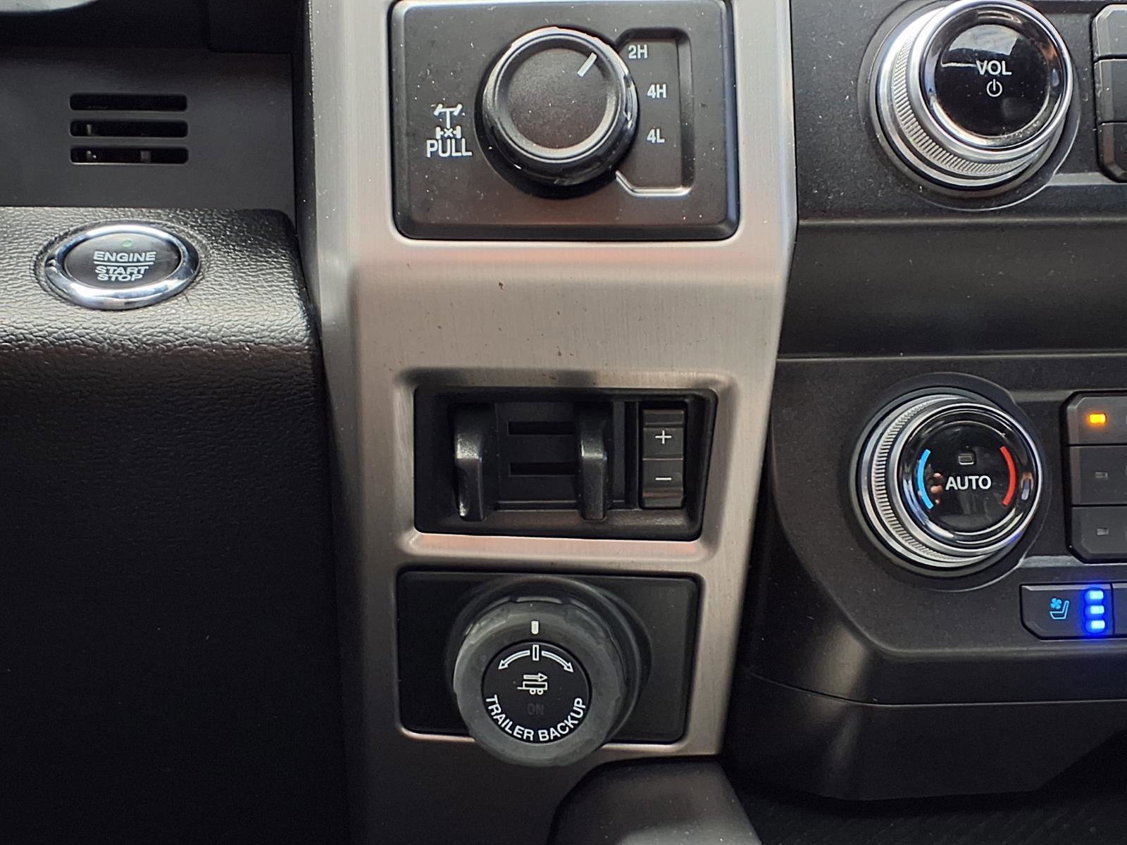 Certified 2020 Ford F250 Platinum w/ FX4 Off-Road Package image 17