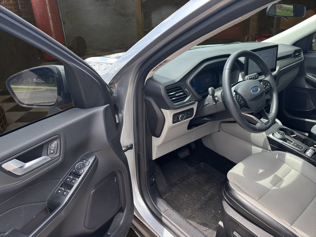 Certified 2023 Ford Escape SE FWD image 17