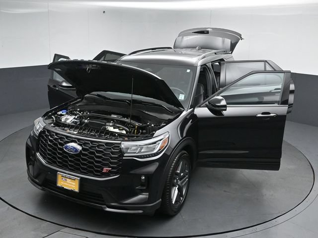 Certified 2025 Ford Explorer ST AWD/4WD image 57