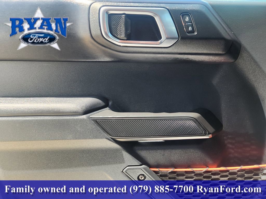 Certified 2025 Ford Bronco Raptor w/ Interior Carbon Fiber Pack AWD/4WD image 16