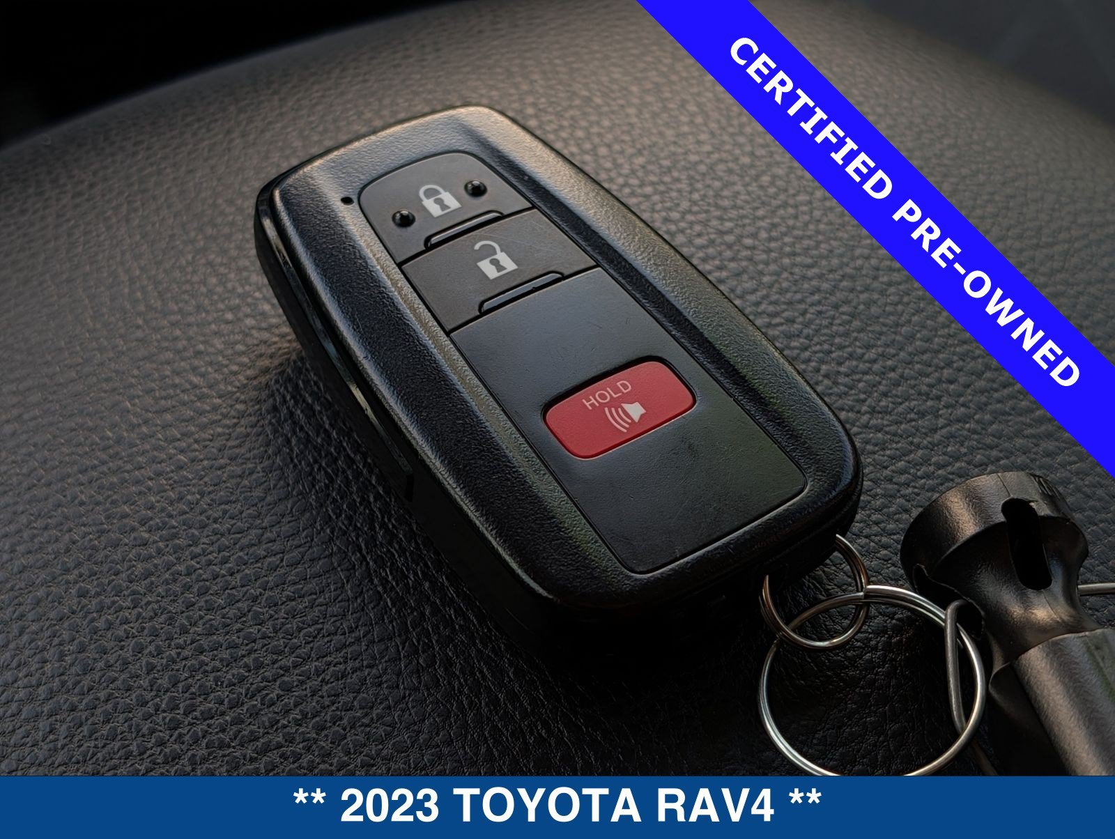 Used 2023 Toyota RAV4 XLE FWD image 33