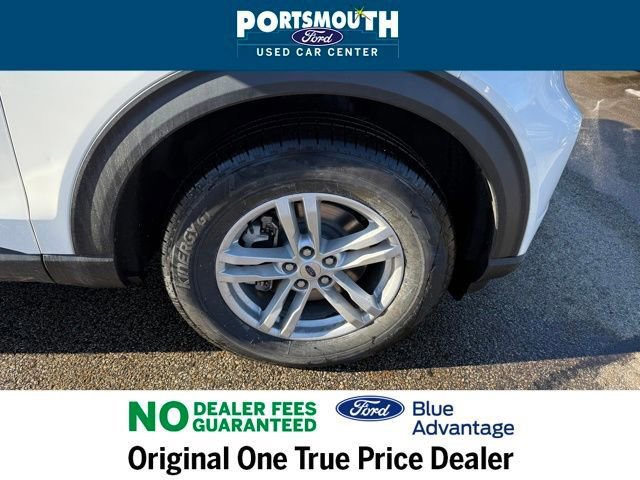 Certified 2022 Ford Explorer XLT w/ Equipment Group 202A image 37