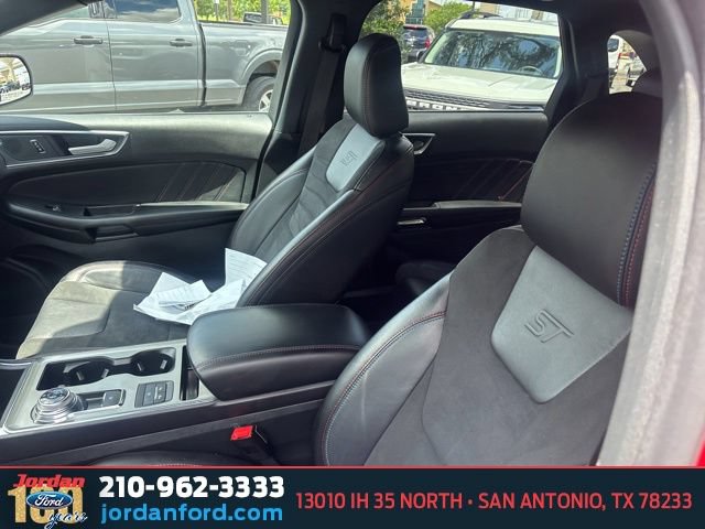 Certified 2024 Ford Edge ST w/ Equipment Group 401A AWD/4WD image 15