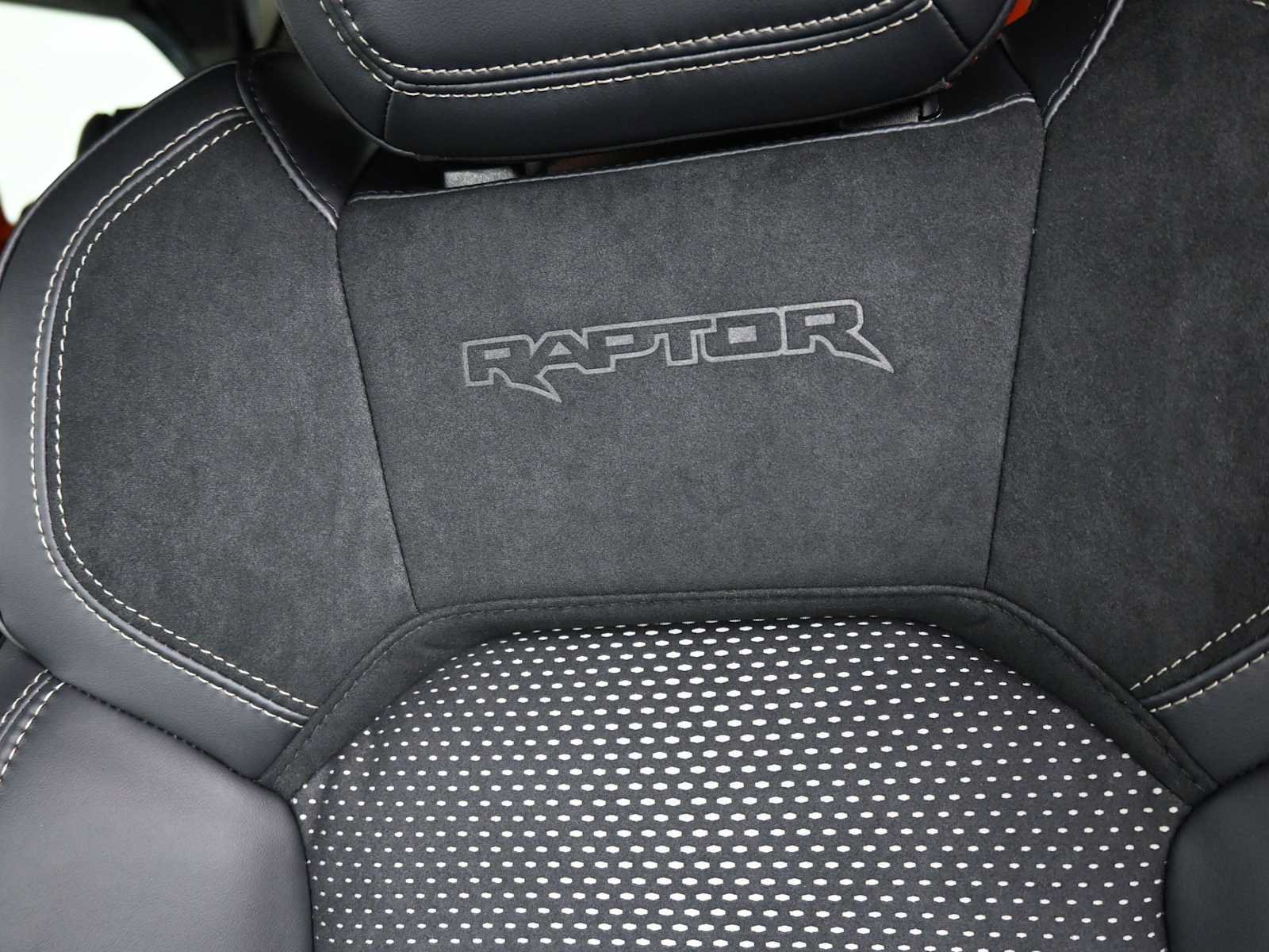 Certified 2025 Ford Bronco Raptor AWD/4WD image 30