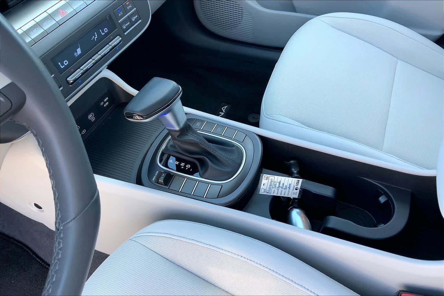 Used 2024 Hyundai Kona SEL FWD image 15