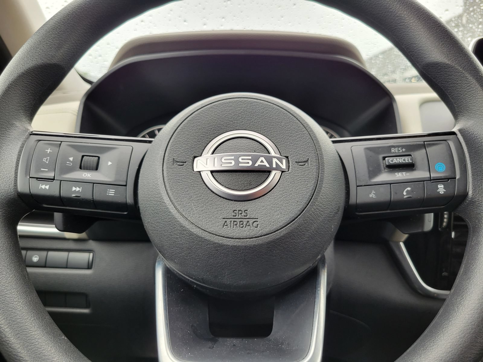Used 2022 Nissan Rogue SV AWD/4WD image 13