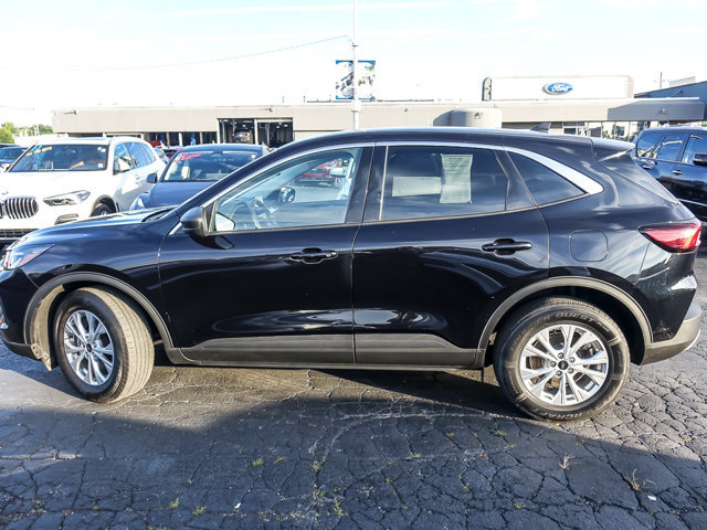 Certified 2023 Ford Escape Active AWD/4WD image 3