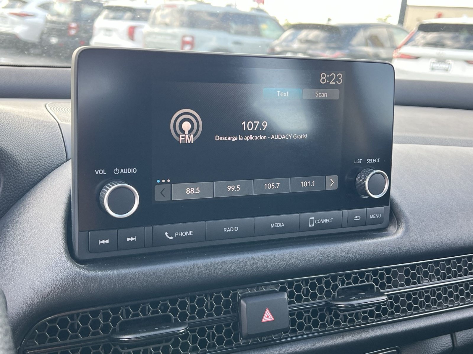 Used 2023 Honda HR-V LX image 18