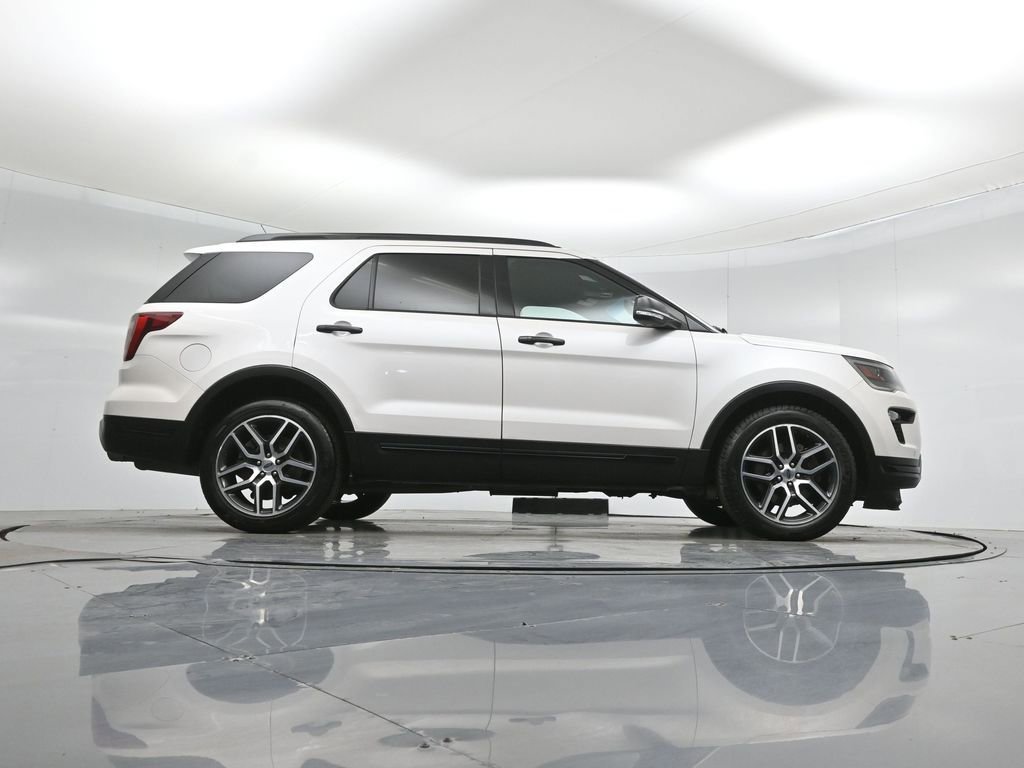 Certified 2018 Ford Explorer Sport image 11
