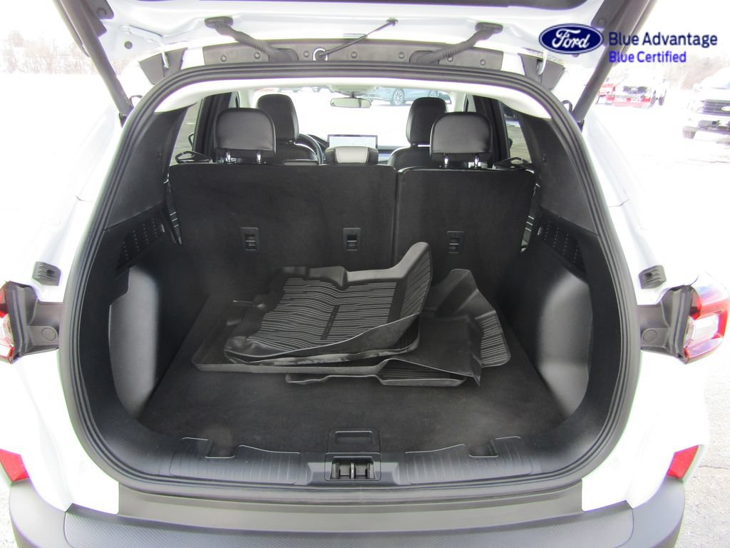 Certified 2025 Ford Escape SE FWD image 21