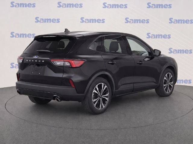 Certified 2022 Ford Escape SE w/ SE Sport Appearance Package FWD image 3