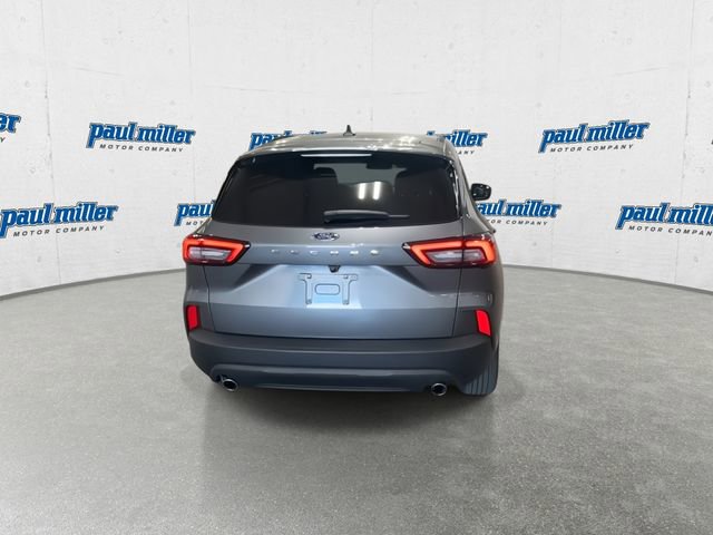Certified 2025 Ford Escape ST-Line FWD image 9