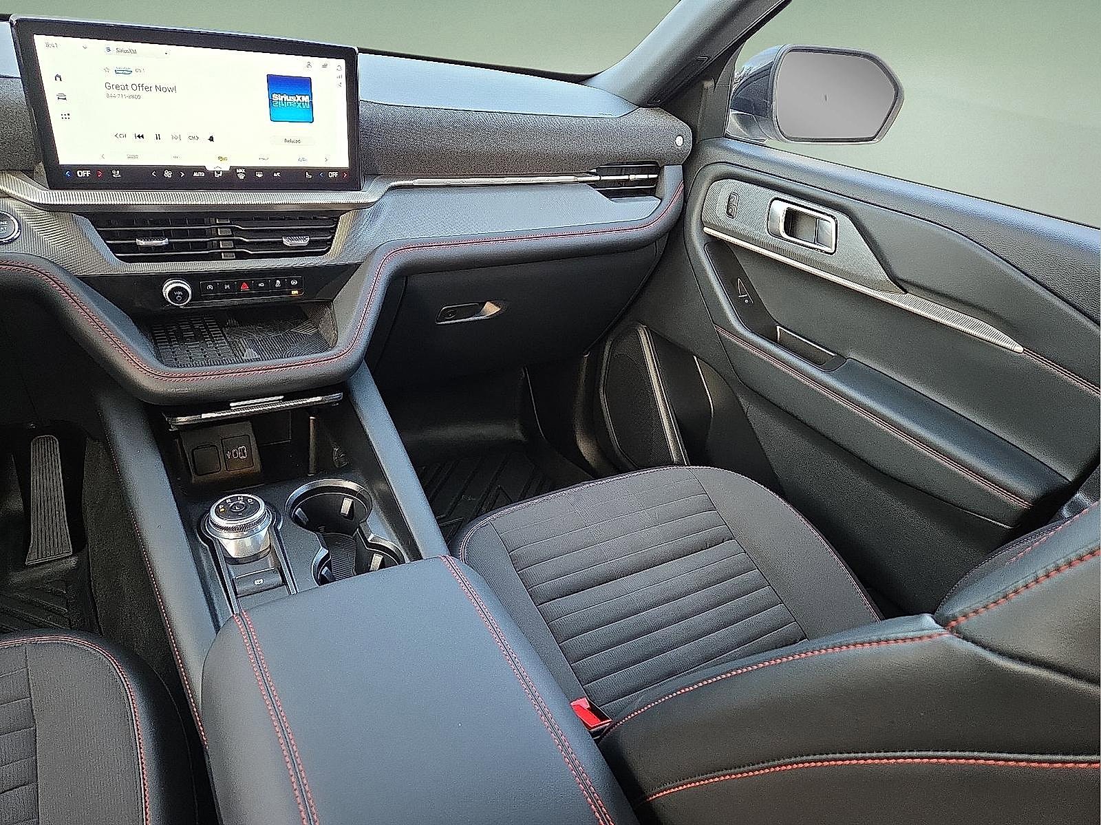 Certified 2025 Ford Explorer ST-Line w/ Premium Package image 13