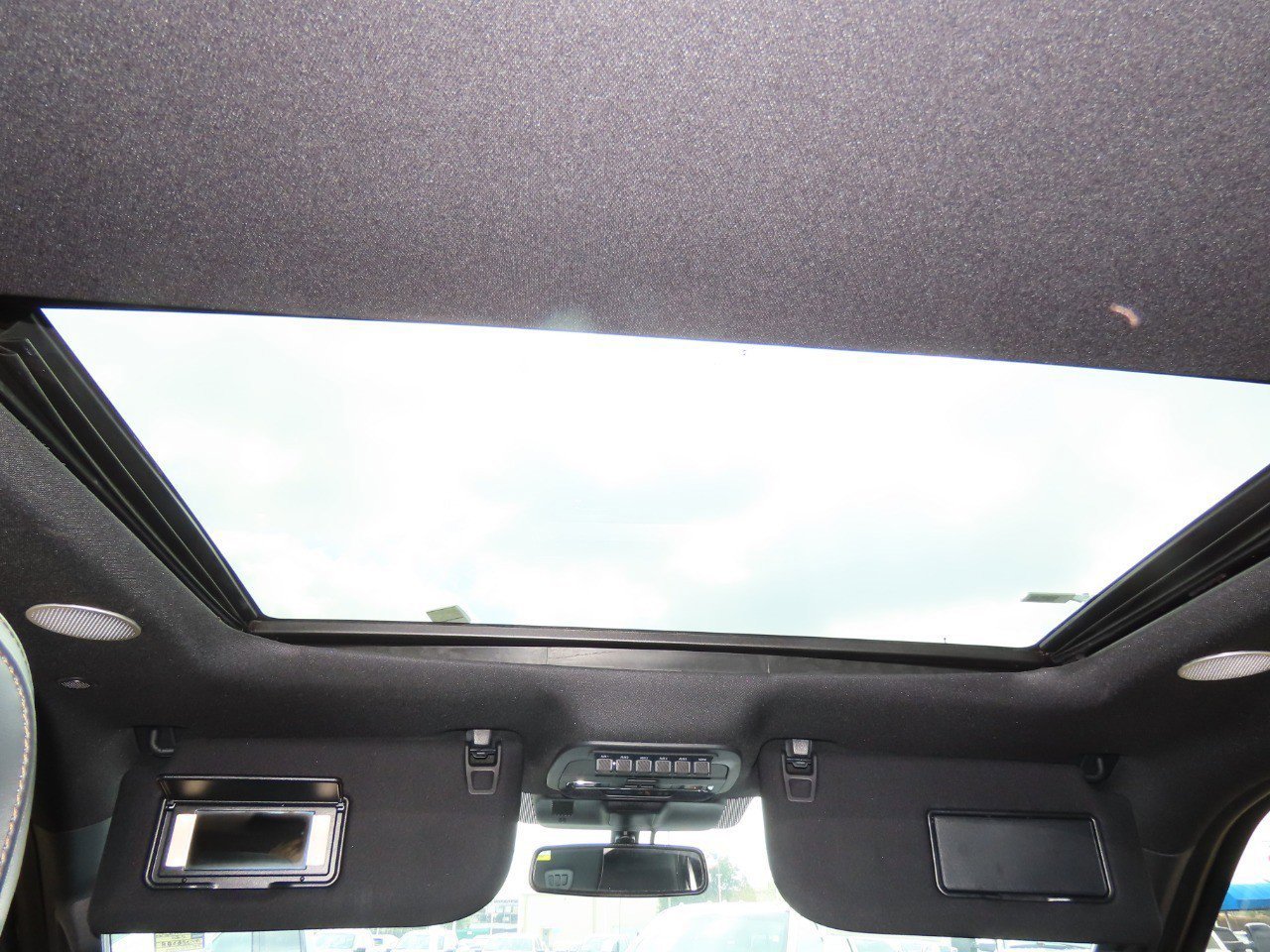 Certified 2022 Ford F150 Raptor w/ Equipment Group 801A High image 23