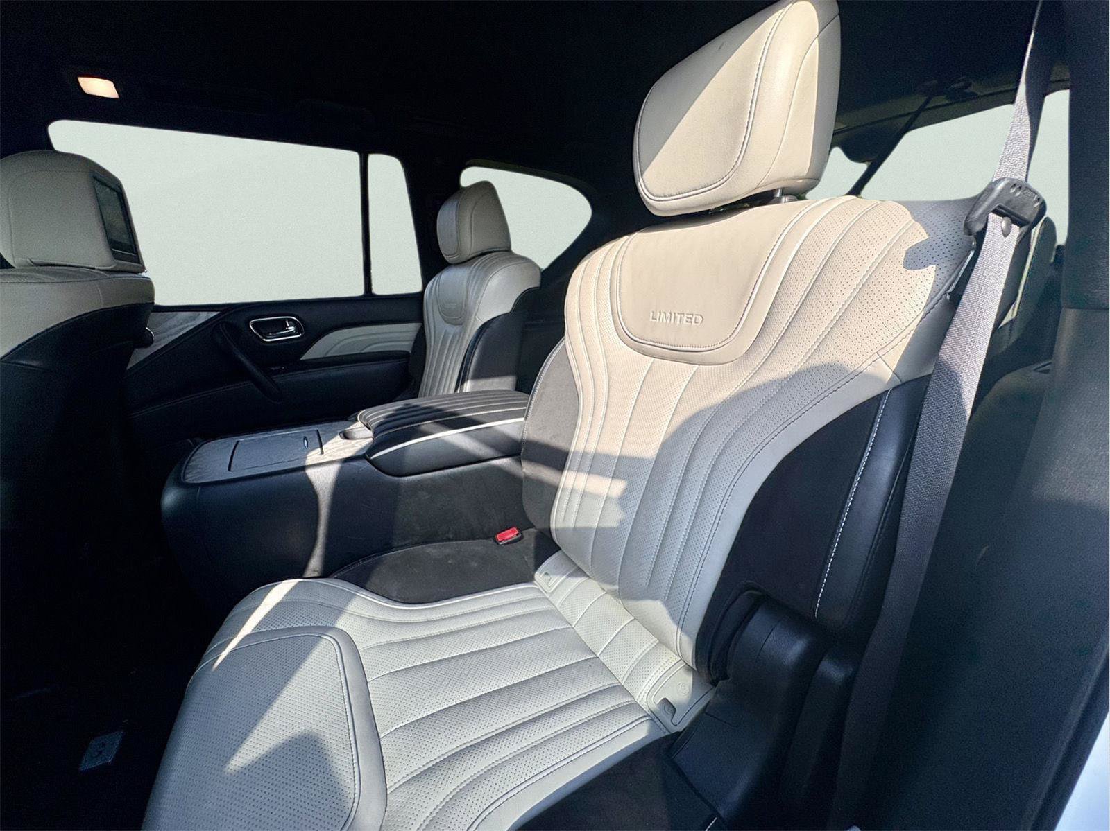 Used 2019 INFINITI QX80 Limited w/ All-Season Package AWD/4WD image 10