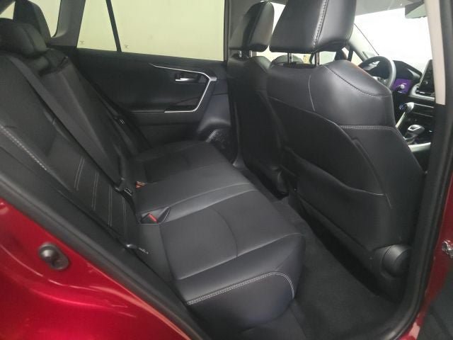 Used 2021 Toyota RAV4 Limited AWD/4WD image 6
