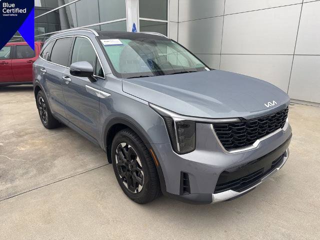 Used 2024 Kia Sorento S w/ Panoramic Sunroof Package