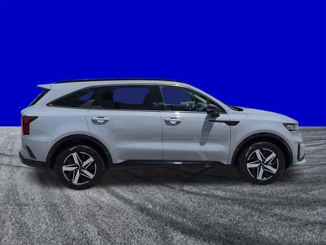 Used 2022 Kia Sorento EX w/ Panoramic Sunroof Package FWD image 3