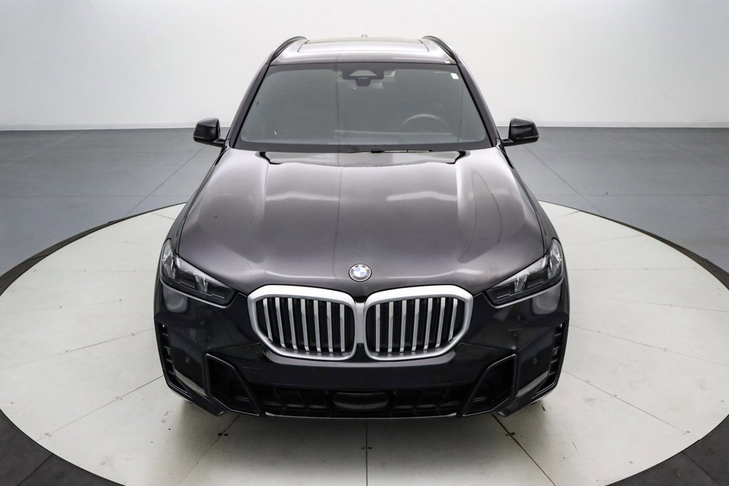 Used 2024 BMW X5 sDrive40i w/ M Sport Package image 9