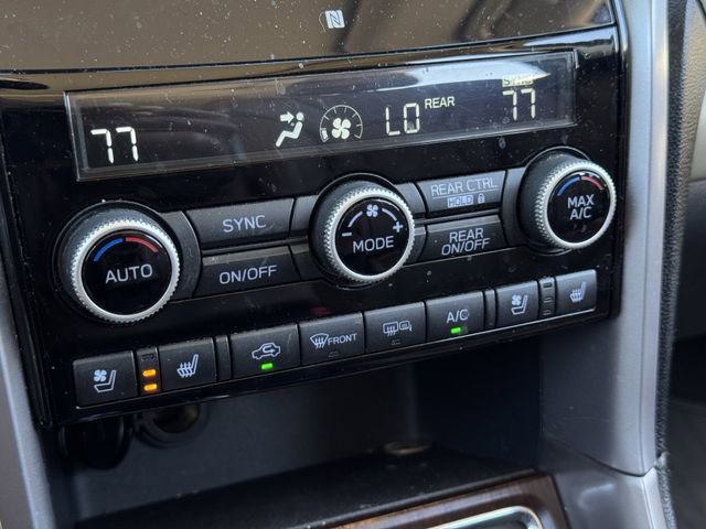 Used 2019 Subaru Ascent Touring w/ Popular Package #3 AWD/4WD image 17