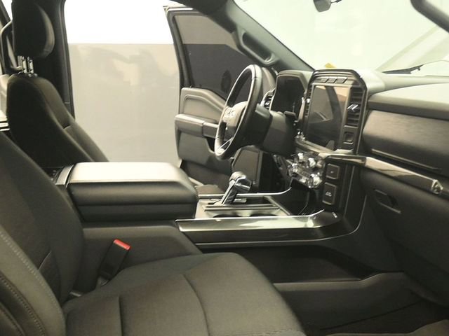 Certified 2021 Ford F150 XLT w/ Equipment Group 302A High image 16