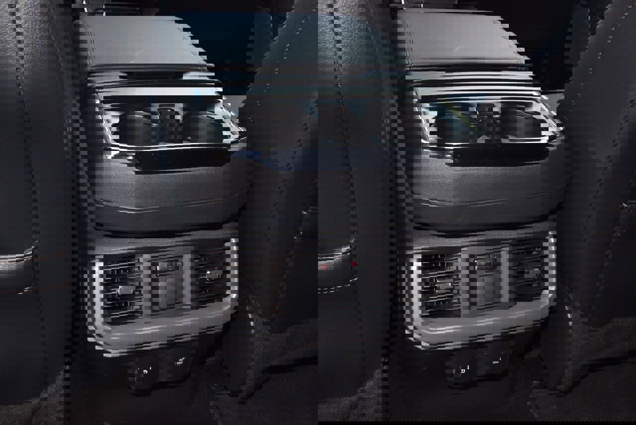 Certified 2023 Ford F150 Lightning Lariat w/ Equipment Group 511A High image 18