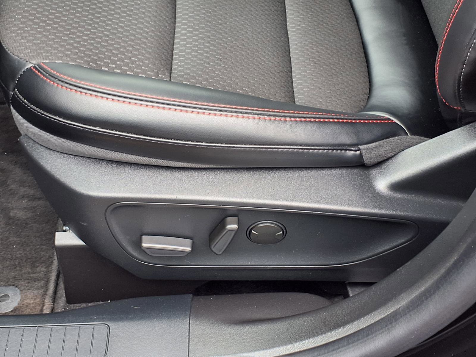 Certified 2024 Ford Escape ST-Line w/ Tech Pack #1 image 7