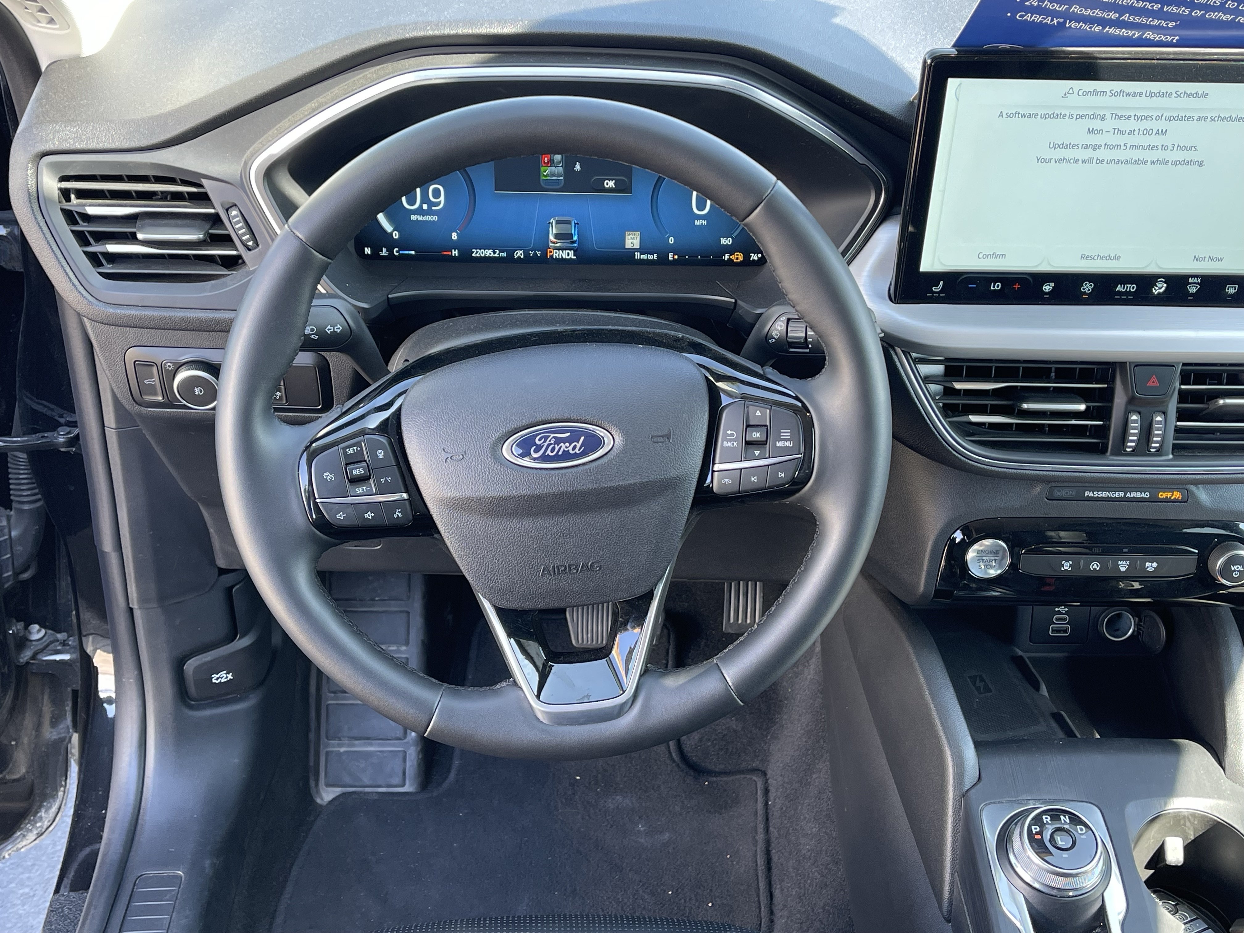 Certified 2025 Ford Escape Platinum AWD/4WD image 9