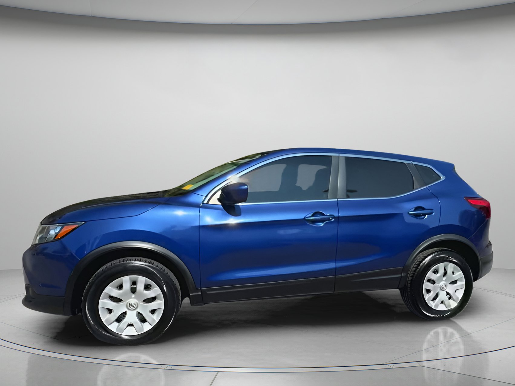 Used 2019 Nissan Rogue Sport S image 15