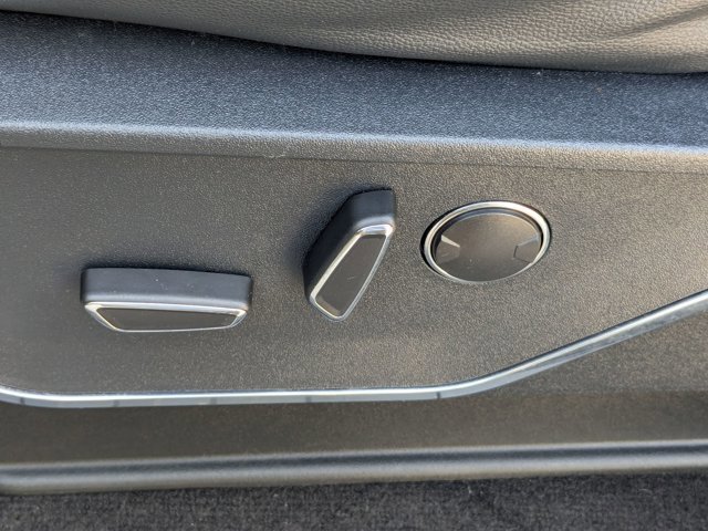 Certified 2023 Ford F150 Lariat w/ Equipment Group 502A High image 18