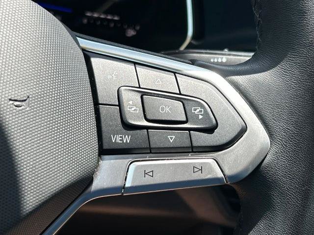 Used 2023 Volkswagen Jetta SE w/ Panoramic Sunroof Package FWD image 29