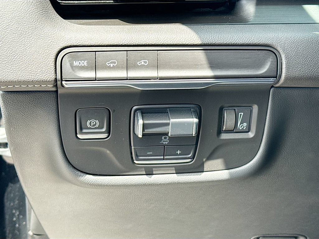 Used 2023 Cadillac Escalade Sport w/ LPO, ONYX Package RWD image 10