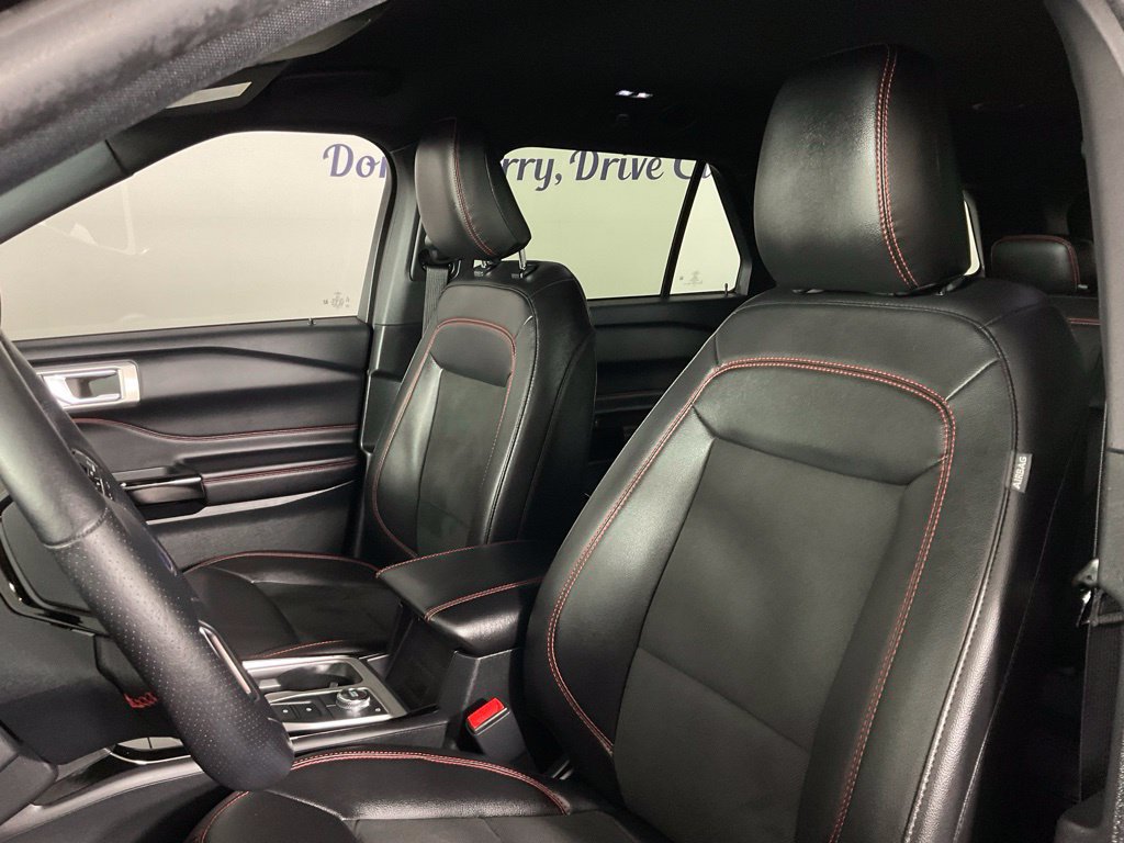 Certified 2023 Ford Explorer ST-Line AWD/4WD image 14