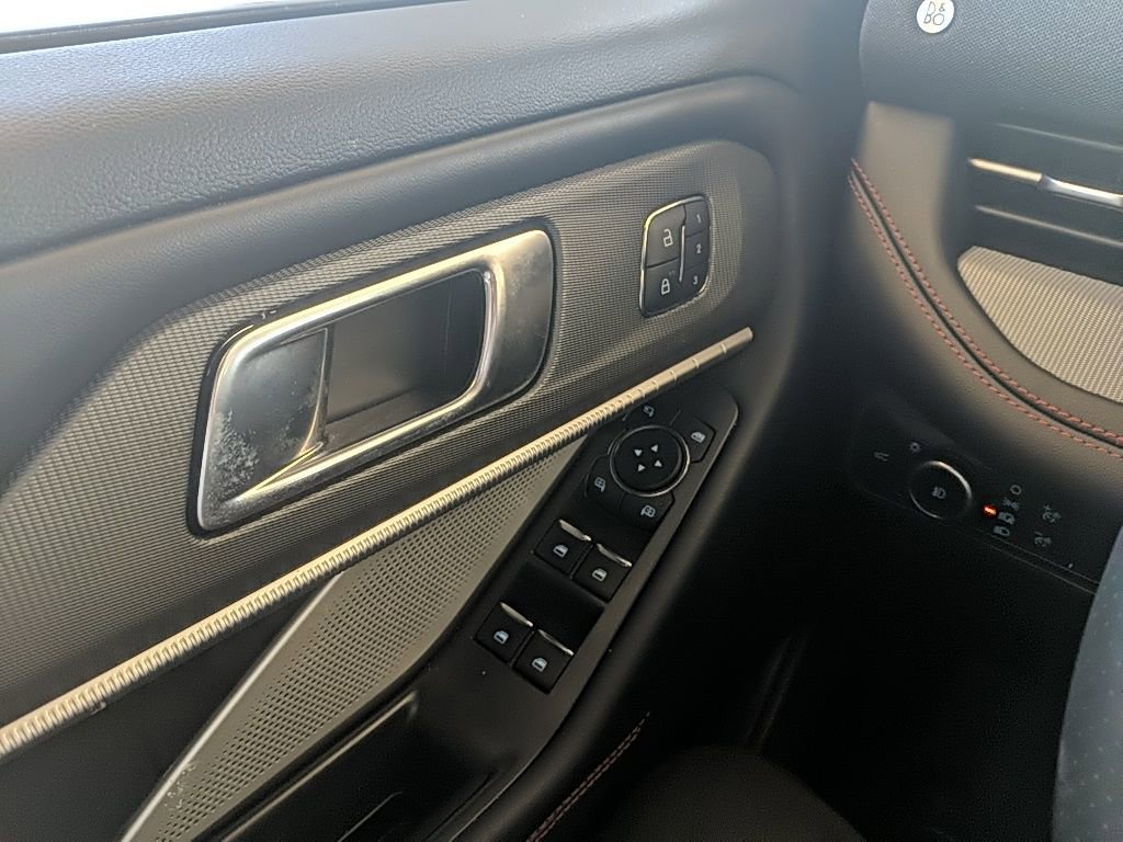Certified 2025 Ford Explorer ST AWD/4WD image 30