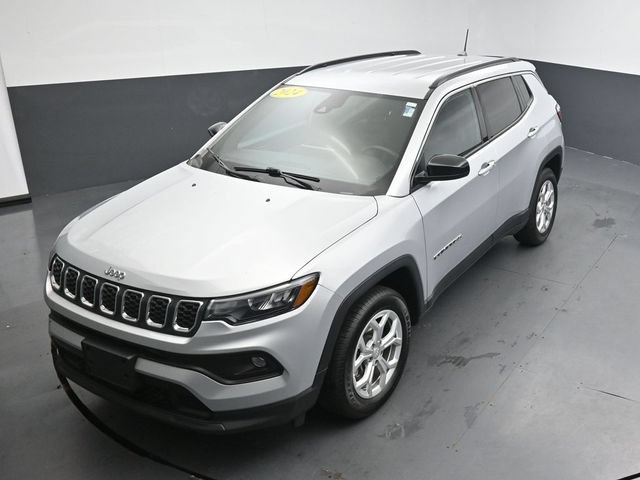 Used 2024 Jeep Compass Latitude AWD/4WD image 21