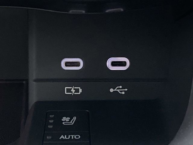 Used 2025 Lexus LX 700h Luxury w/ Appearance Package image 40