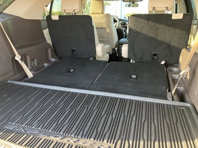 Certified 2023 Ford Explorer Platinum w/ Premium Technology Package AWD/4WD image 17