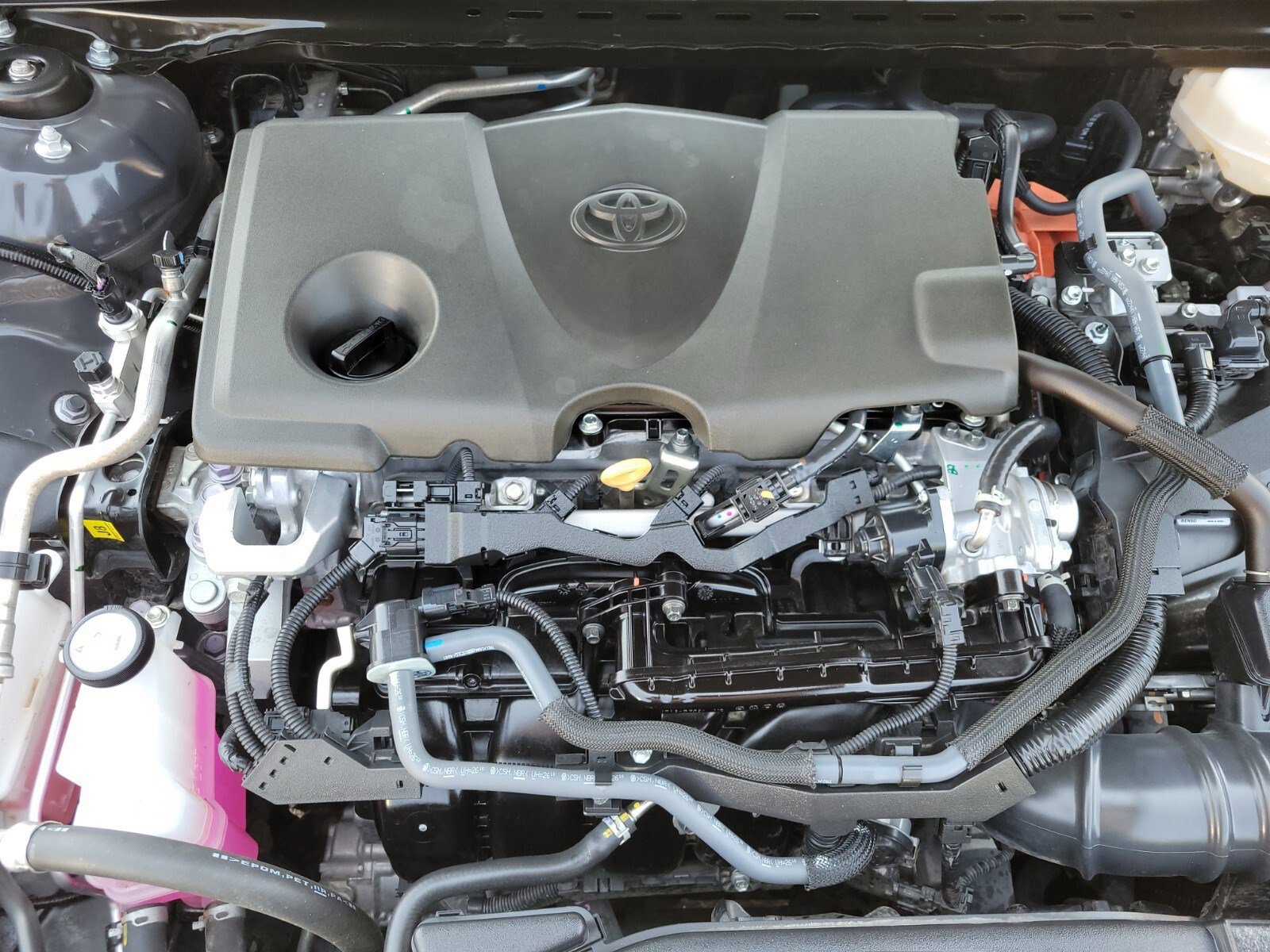 Used 2025 Toyota Camry SE image 33