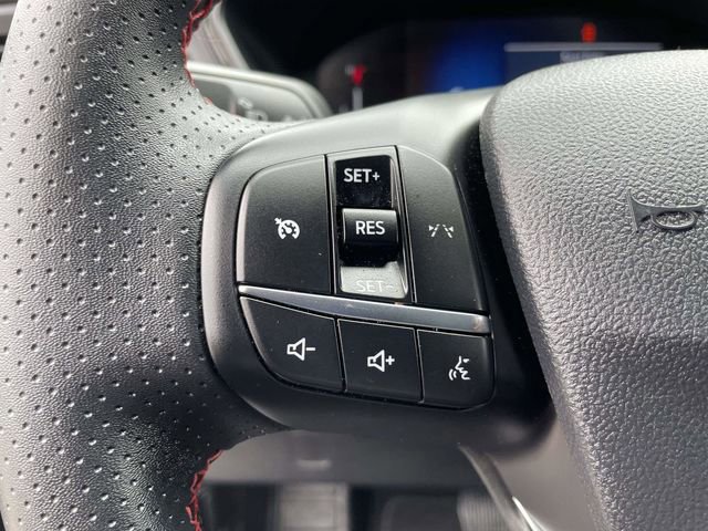 Certified 2025 Ford Escape ST-Line image 19