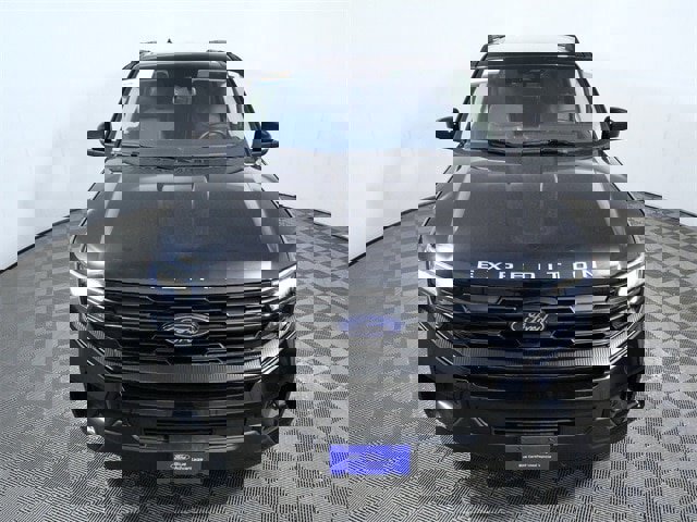 Certified 2025 Ford Expedition Active image 5